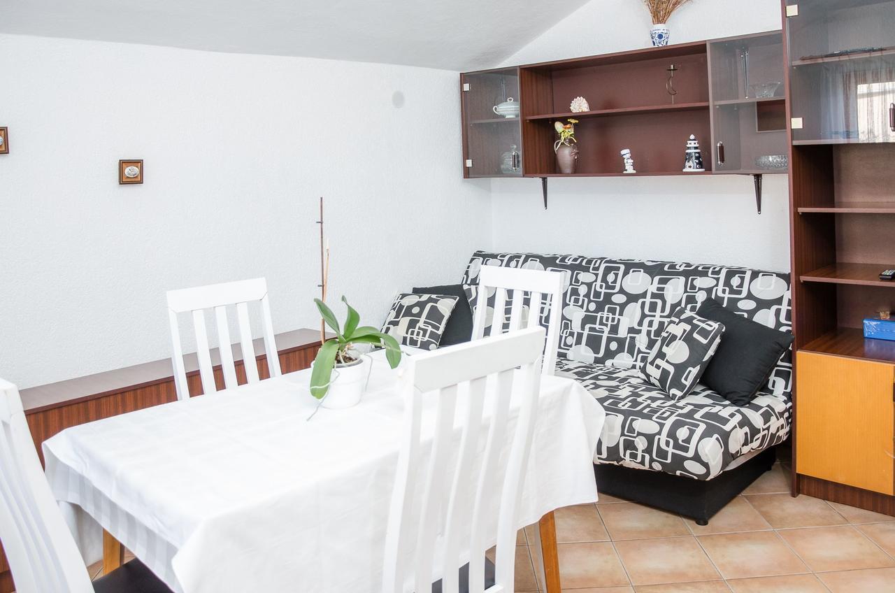 Apartments Sanja Сибин Кръмпотски Екстериор снимка